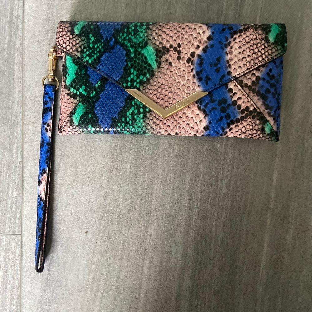 Aldo Wristlet